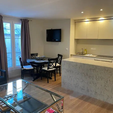 Apartment Familial Sur Cour - Au Coeur De Paris